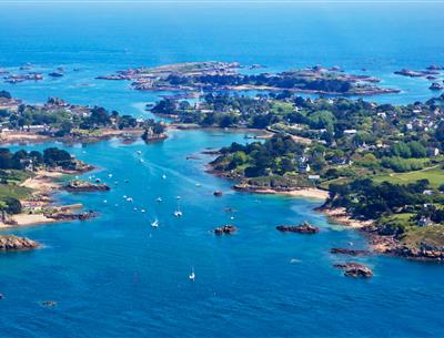 Locquirec - Paimpol, proche du Village Perrosien, camping à Perros-Guirec.