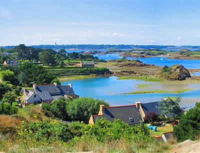 Locquirec - Paimpol, proche du Village Perrosien, camping à Perros-Guirec.