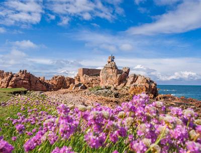 Locquirec - Paimpol, proche du Village Perrosien, camping à Perros-Guirec.