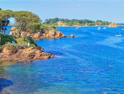Granit Rose, proche du Village Perrosien, camping à Perros-Guirec.