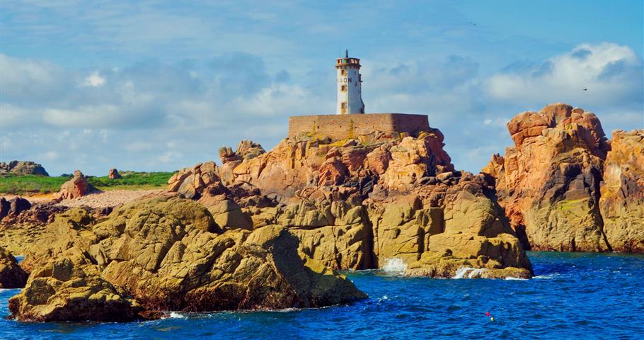 Bréhat, proche du Village Perrosien, camping à Perros-Guirec.