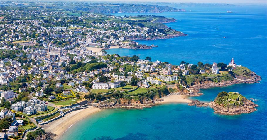 Bréhat, proche du Village Perrosien, camping à Perros-Guirec.