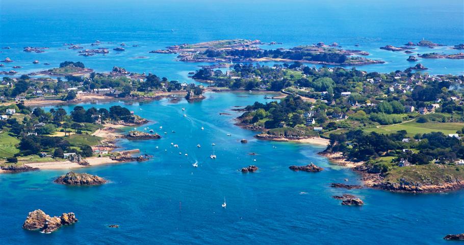 Bréhat, proche du Village Perrosien, camping à Perros-Guirec.