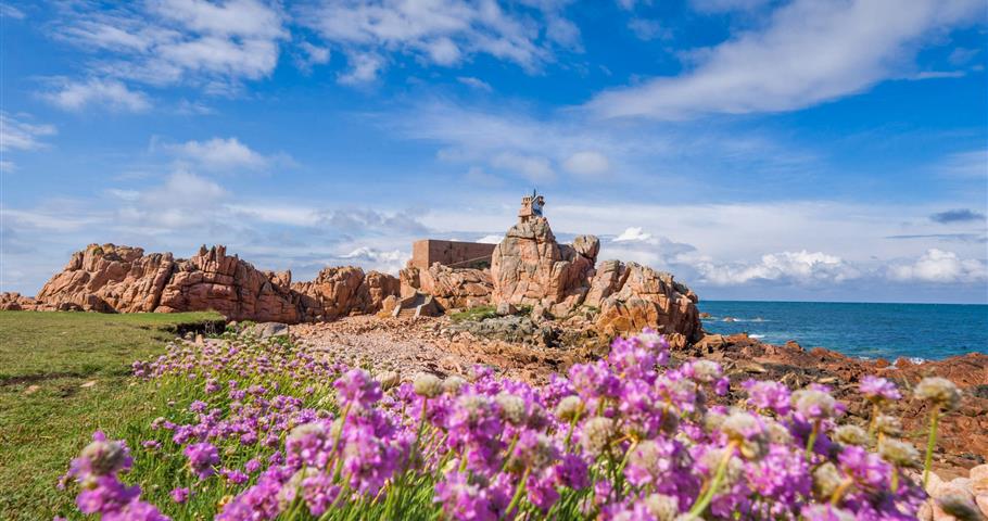 Bréhat, proche du Village Perrosien, camping à Perros-Guirec.