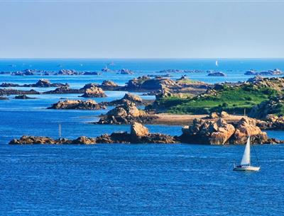Bréhat, proche du Village Perrosien, camping à Perros-Guirec.